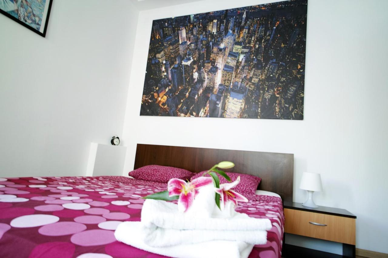 Luxury Apartament Apartment Букурещ Екстериор снимка