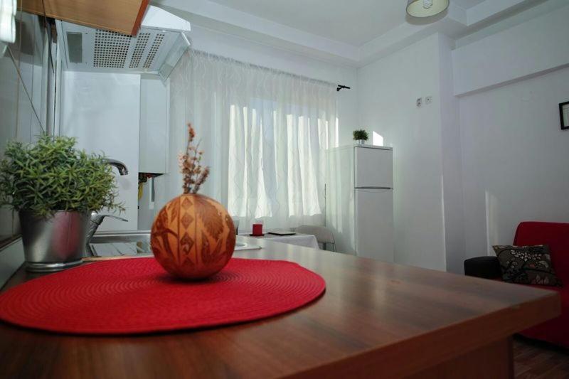 Luxury Apartament Apartment Букурещ Екстериор снимка